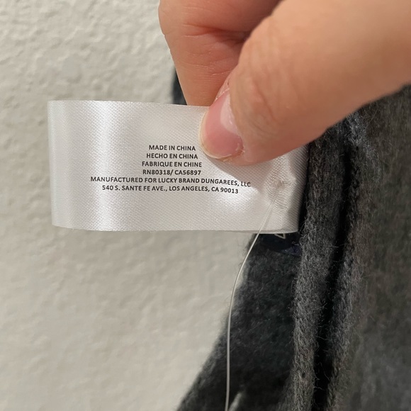 NWT Lucky Brand Solid Brushed Scarf Dark Gray - Picture 7 of 8